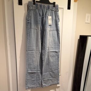Kensie Relaxed Light Denim Jeans
